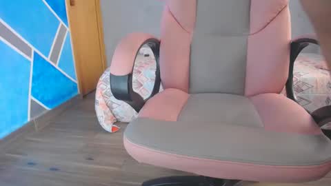Snapshot of megannmilf chatting on December 18, 7:41 pm megannmilf online show from December 18, 7:41 pm