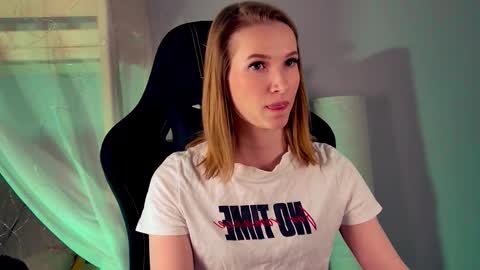 megan online show from February 5, 6:23 pm