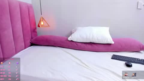 Snapshot of megansaenz_1 chatting on November 26, 7:48 pm Megan online show from November 26, 7:48 pm