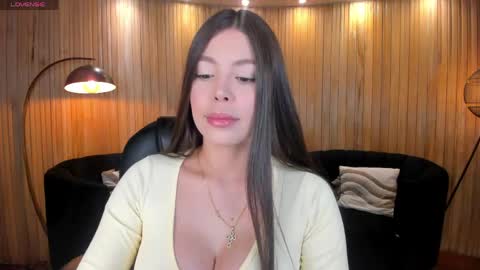 Snapshot of meganscottx chatting on May 24, 11:15 am Megan online show from May 24, 11:15 am