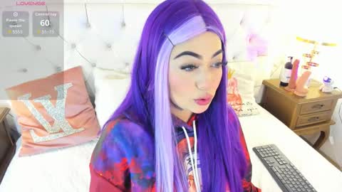 Snapshot of meganstar__ chatting on October 2, 11:50 am Megan online show from October 2, 11:50 am