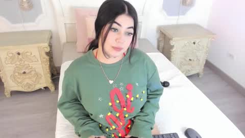 Snapshot of meganstar__ chatting on November 21, 12:04 pm Megan online show from November 21, 12:04 pm