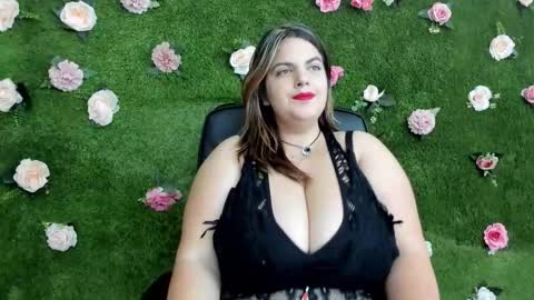 megatitts_ online show from September 21, 7:04 pm