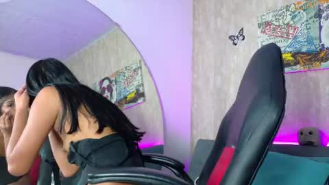 Snapshot of meggan_07 chatting on June 16, 9:17 pm meggan online show from June 16, 9:17 pm