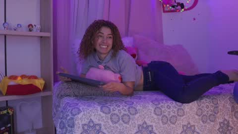 Snapshot of meggan_jade chatting on January 8, 2:14 am Meggan online show from January 8, 2:14 am