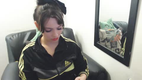 Snapshot of meghan_cherrys chatting on December 31, 2:08 am meghan online show from December 31, 2:08 am