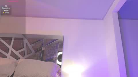 Snapshot of meghann_sweet chatting on April 28, 2:27 am meghann_sweet online show from April 28, 2:27 am
