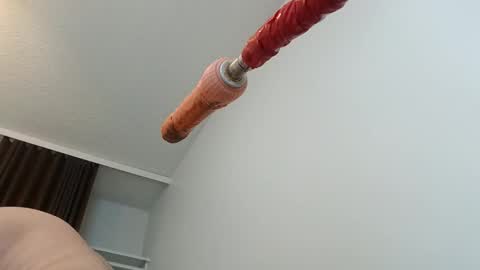 meheriuk68 online show from December 14, 6:34 pm