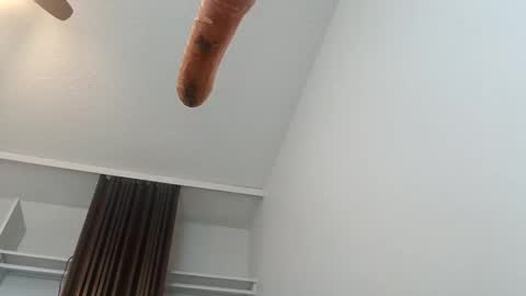 meheriuk68 online show from April 6, 10:22 pm