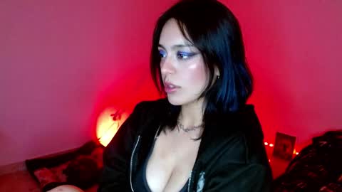 Snapshot of mei04_ chatting on November 20, 2:12 am Melissa online show from November 20, 2:12 am