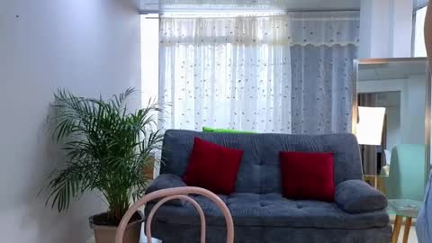 Snapshot of mei_naughtycat chatting on February 7, 7:49 pm Mei online show from February 7, 7:49 pm