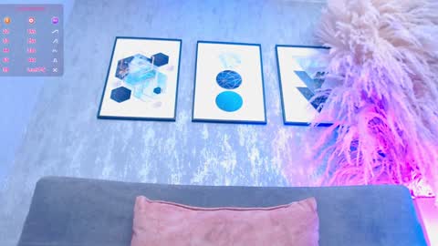 Snapshot of meily_soon chatting on January 11, 10:07 pm meily_soon online show from January 11, 10:07 pm