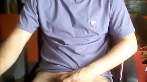 Snapshot of meks5544 chatting on June 13, 1:31 pm meks5544 online show from June 13, 1:31 pm