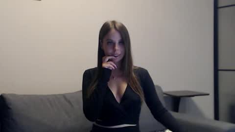 Snapshot of meladams chatting on September 20, 8:21 pm meladams online show from September 20, 8:21 pm