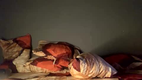 melahnie051002 online show from January 15, 2:27 am