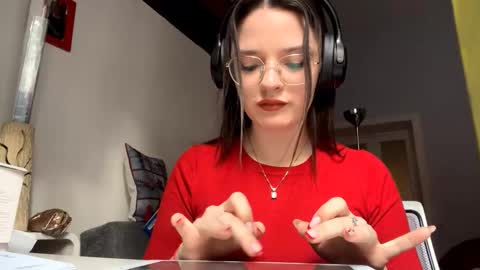 Leila online show from January 16, 9:46 am