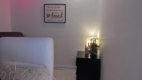 melan_owen online show from November 27, 10:50 am