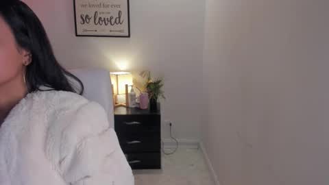 Snapshot of melan_owen chatting on January 11, 11:04 am melan_owen online show from January 11, 11:04 am