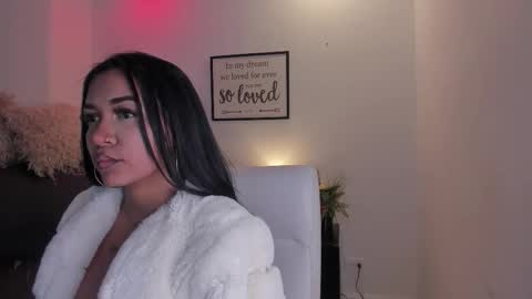 Snapshot of melan_owen chatting on January 17, 10:53 am melan_owen online show from January 17, 10:53 am