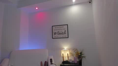 melan_owen online show from March 30, 11:00 am