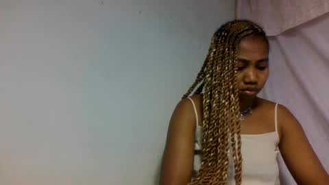 melancee online show from August 8, 1:35 pm