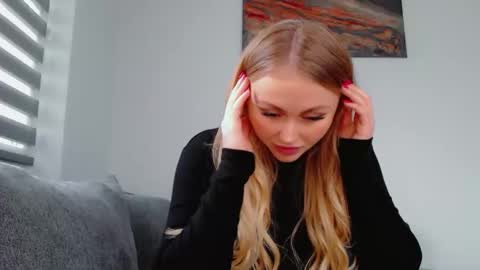 Melania online show from February 28, 1:12 pm