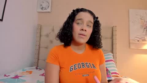 Snapshot of melania_xtreme chatting on October 13, 2:33 am melania_xtreme online show from October 13, 2:33 am