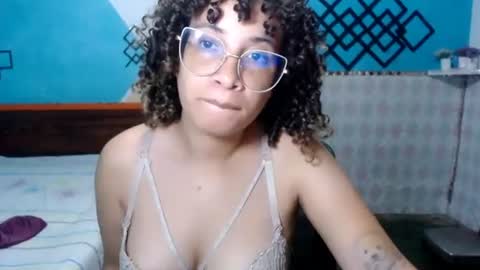 Snapshot of melaniacosta chatting on July 14, 11:21 pm melani online show from July 14, 11:21 pm