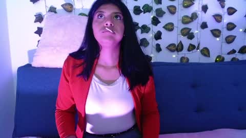 Snapshot of melanie_18_ chatting on May 15, 10:28 pm melanie online show from May 15, 10:28 pm