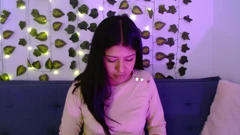 Snapshot of melanie_18_ chatting on June 3, 10:48 pm melanie online show from June 3, 10:48 pm