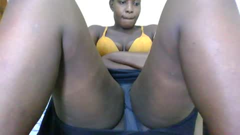 Snapshot of melanie_bae1 chatting on July 2, 4:24 pm melanie_bae1 online show from July 2, 4:24 pm