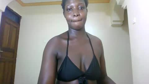 Snapshot of melanie_bae1 chatting on July 18, 1:48 pm melanie_bae1 online show from July 18, 1:48 pm