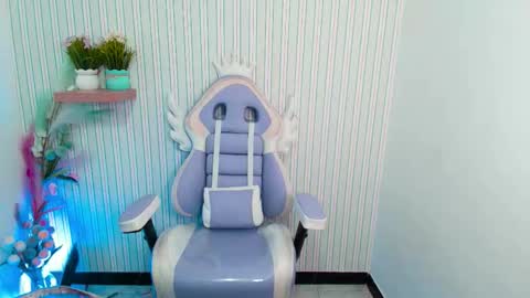 melanie_castillo online show from October 14, 12:50 pm
