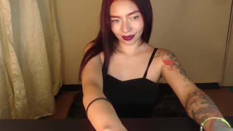 Snapshot of melanie_roux_ chatting on January 3, 6:35 pm Melanie roux online show from January 3, 6:35 pm