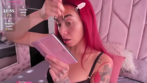 Melanie roux  online show from November 8, 12:27 pm