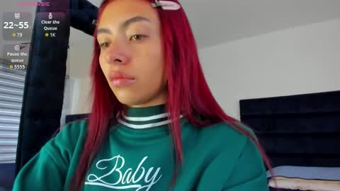 Melanie roux  online show from February 16, 12:12 pm