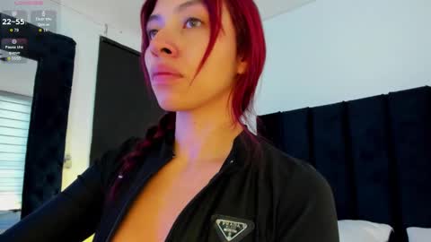 Melanie roux  online show from March 14, 12:21 pm