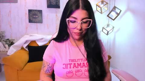 Snapshot of melaniegrayx chatting on February 17, 6:26 pm melaniegrayx online show from February 17, 6:26 pm