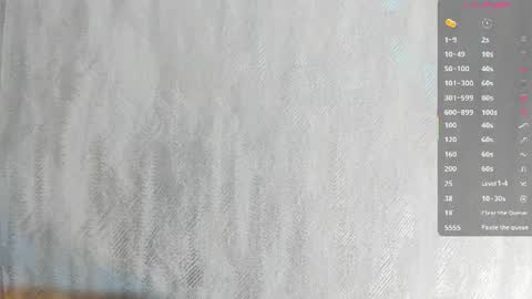 Snapshot of melanierioss_ chatting on July 6, 12:57 pm online show from July 6, 12:57 pm