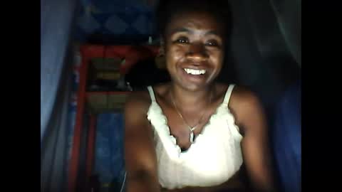 Snapshot of melanih chatting on April 19, 6:10 pm melanih online show from April 19, 6:10 pm