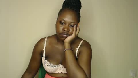 Snapshot of melaningoddess30 chatting on February 25, 8:47 am melaningoddess30 online show from February 25, 8:47 am