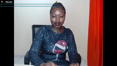 Snapshot of melaningoddess30 chatting on February 21, 4:57 am melaningoddess30 online show from February 21, 4:57 am