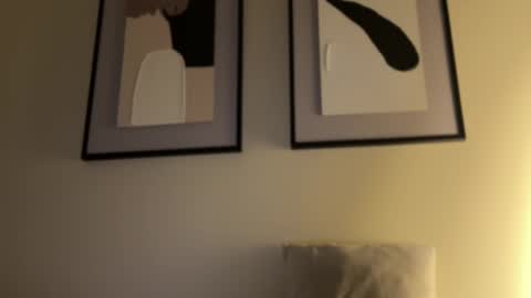 Snapshot of melanybunny chatting on February 14, 4:52 pm Adel online show from February 14, 4:52 pm