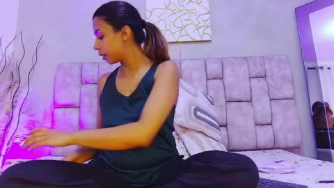 Melany online show from June 2, 1:13 pm