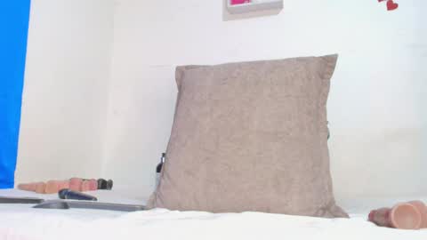 Snapshot of melanyy_miller chatting on May 16, 3:36 am melanny online show from May 16, 3:36 am
