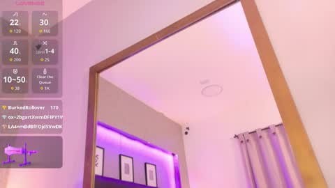 Snapshot of meleekxxx chatting on December 20, 8:49 pm MeleekXXX online show from December 20, 8:49 pm