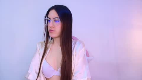 M E L I S S A  online show from October 16, 12:06 pm