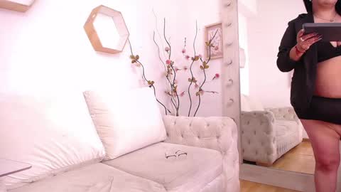 meli_cruz online show from May 26, 8:16 pm