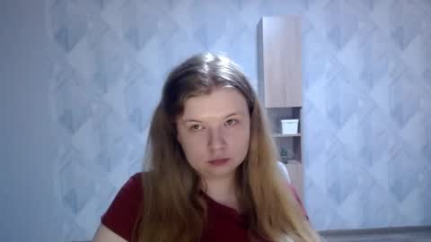 Snapshot of melina_beauty chatting on April 28, 6:57 pm Melina online show from April 28, 6:57 pm
