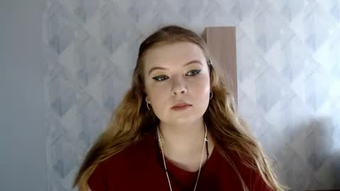 Snapshot of melina_beauty chatting on May 11, 7:47 am Melina online show from May 11, 7:47 am